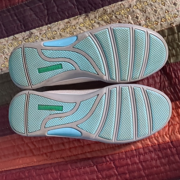 GRASSHOPPERS* linen look mushroom Reveal skimmer flat sneaker shoe sz 8.5 - Picture 11 of 16